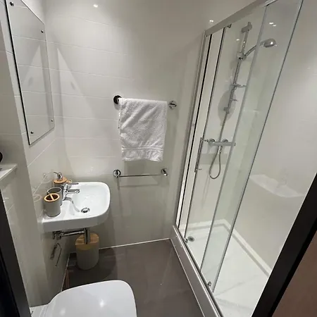 Apartment Port On The Square Five Bedroom Flat *